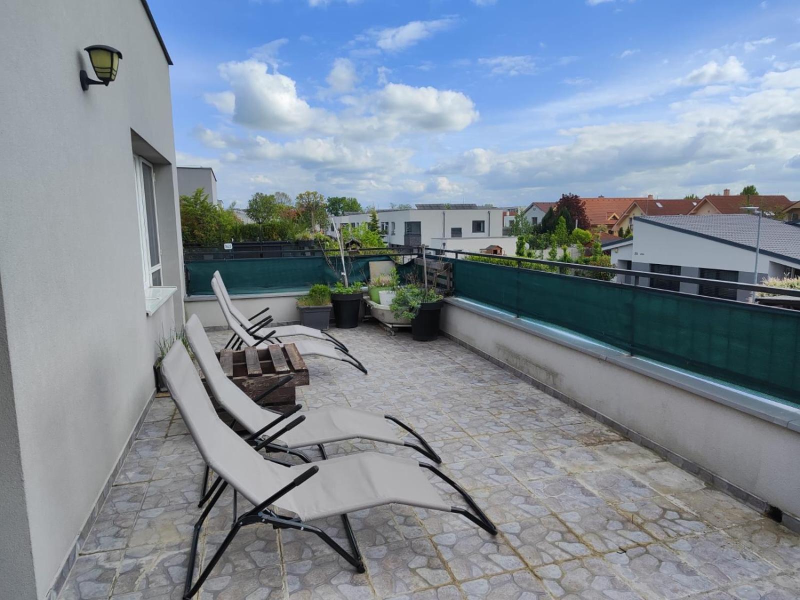 Apartman Dominika Apartment Rovinka Exterior foto